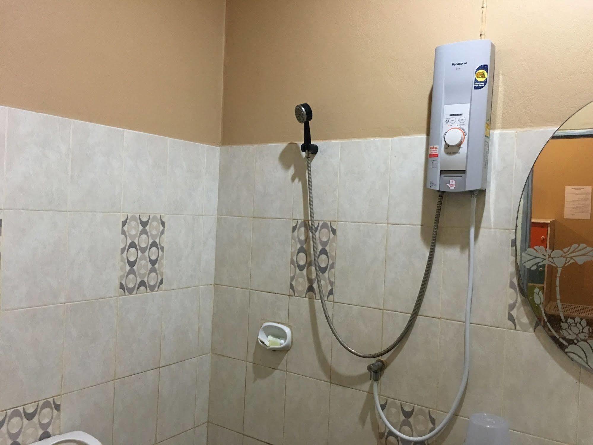 Wandee Guesthouse タオ島 エクステリア 写真